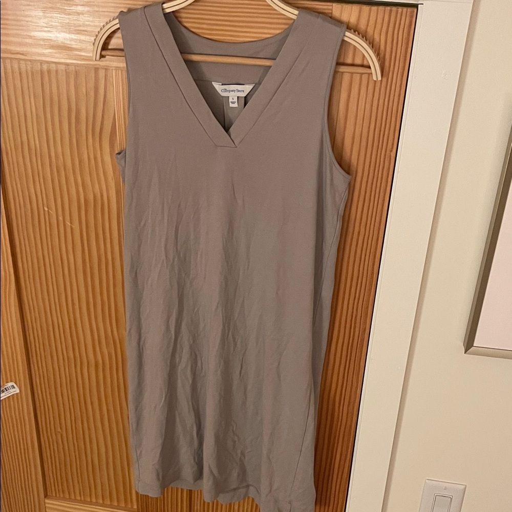 The Company Store Gray V-Neck Midi Dress - Picture 3 of 4